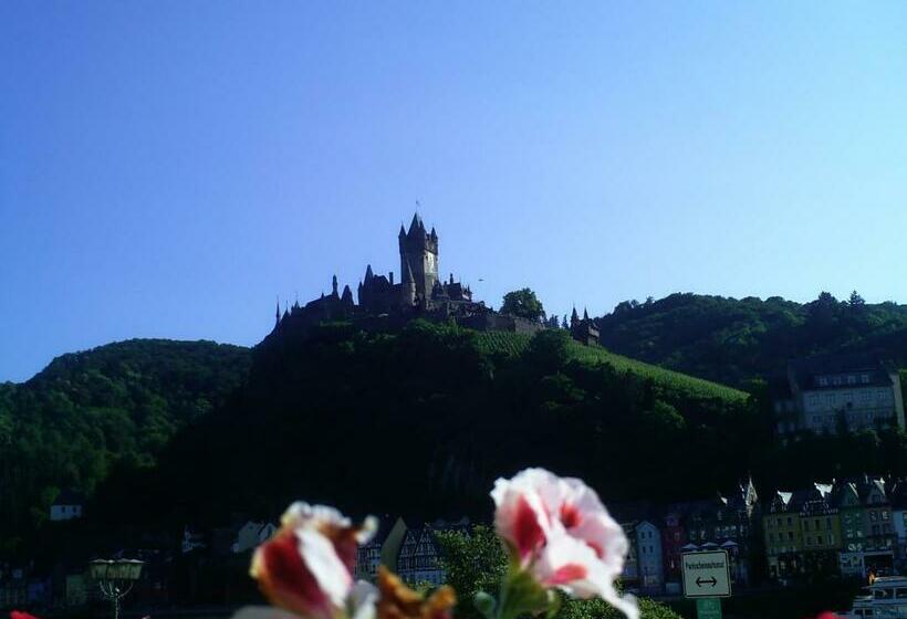 פנסיון Haus Anka