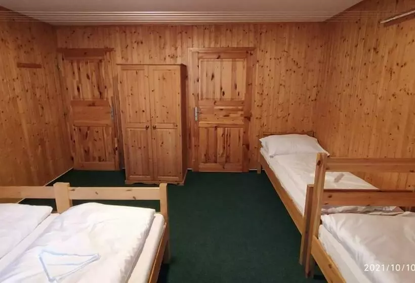 Majatalo Penzion U Rybníka