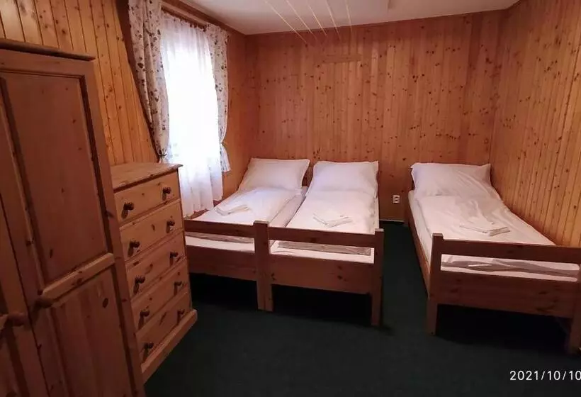 Majatalo Penzion U Rybníka