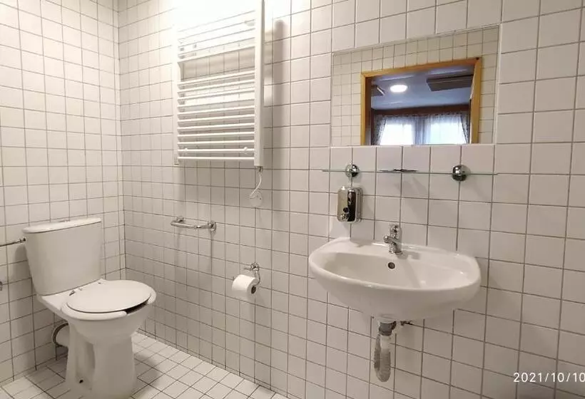 Majatalo Penzion U Rybníka