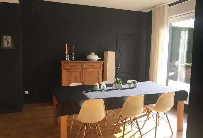 Aamiaismajoitus (B&B) Chambres D Hôtes La Parenthèse