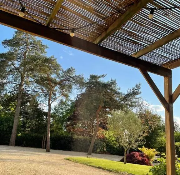 Aamiaismajoitus (B&B) La Bastide De Barbizon