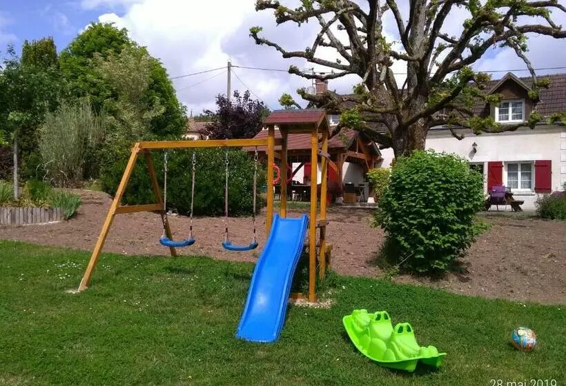 Aamiaismajoitus (B&B) La Vallée Du Cher