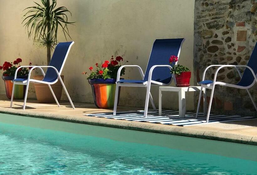 ベッドアンドブレックファースト Lacanepière