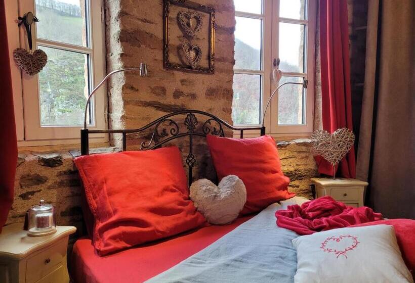 مبيت وإفطار Manoir Des Pélies