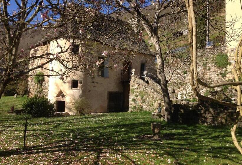 مبيت وإفطار Manoir Des Pélies