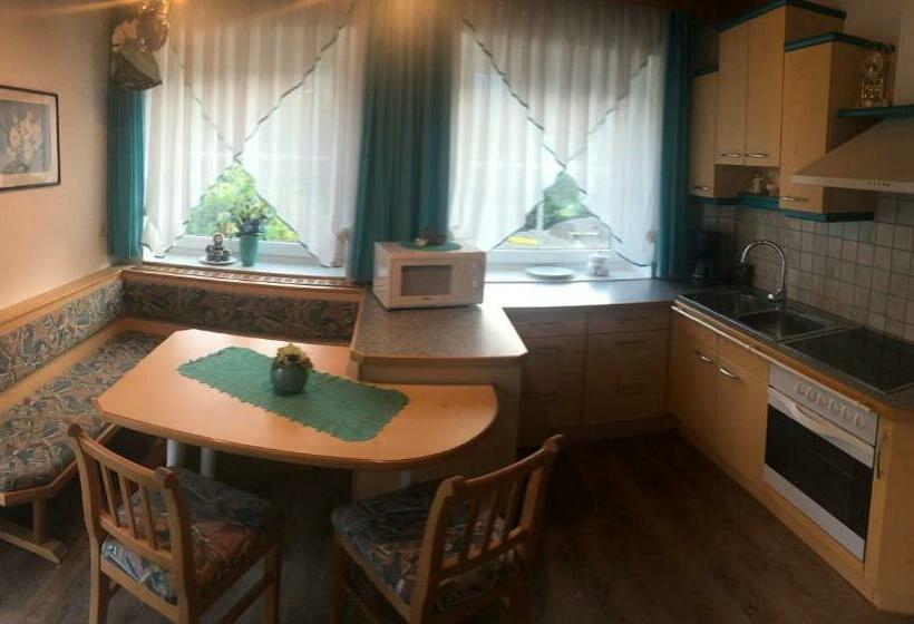 Bed and Breakfast Pension Maier