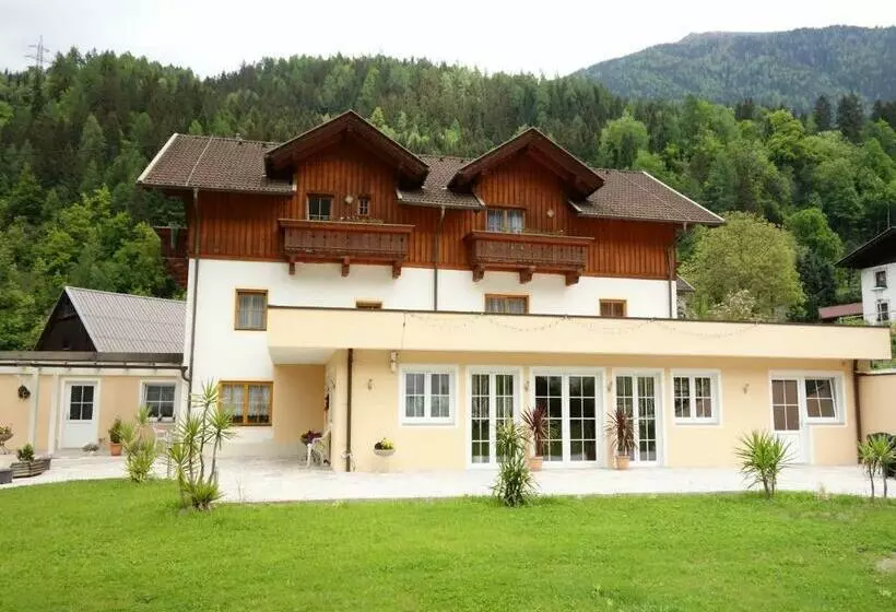 Aamiaismajoitus (B&B) Pension Maier