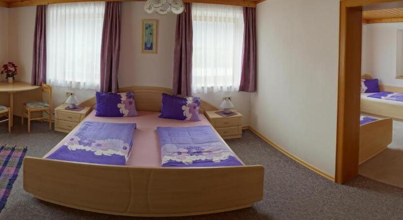 Bed and Breakfast Pension Maier