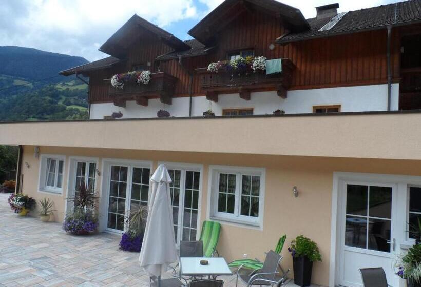 Bed and Breakfast Pension Maier