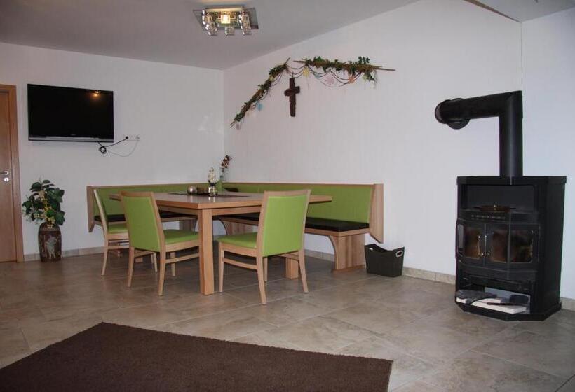 Bed and Breakfast Pension Maier