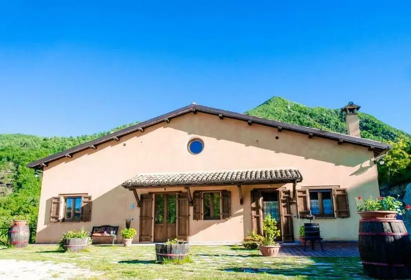 ホテル Agriturismo Pompagnano