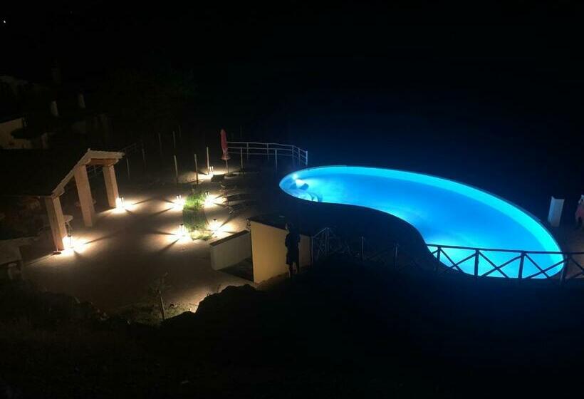 בית מלון כפרי Agriturismo Pompagnano