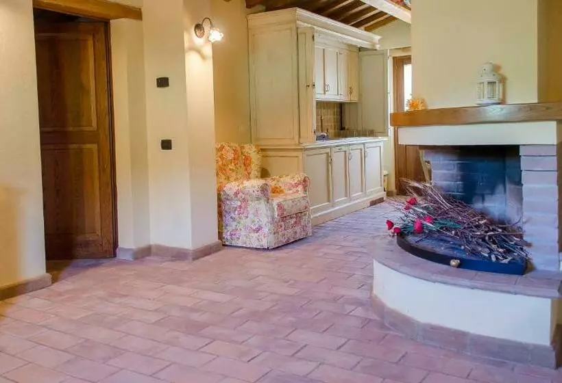ホテル Agriturismo Pompagnano