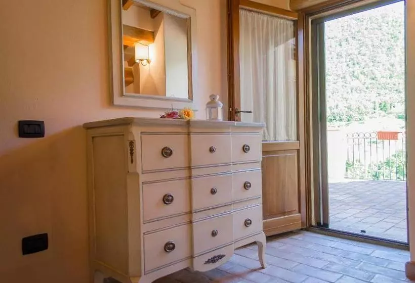 ホテル Agriturismo Pompagnano