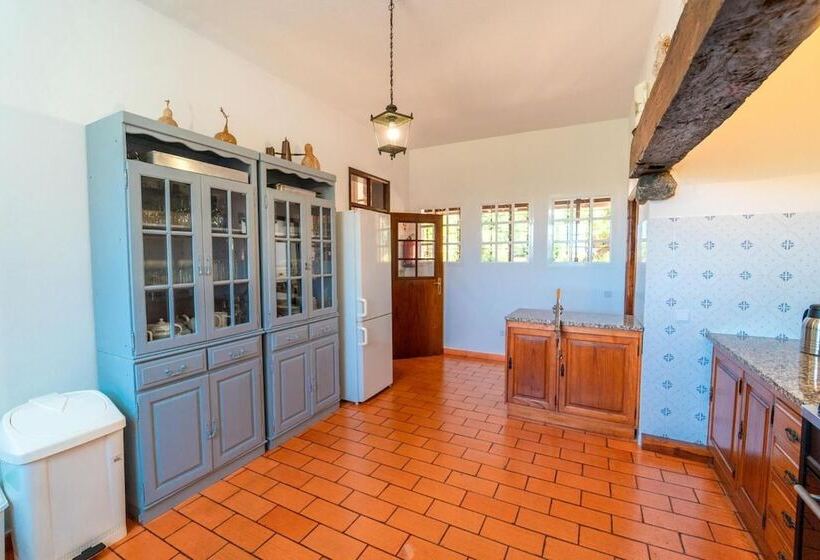 هتل Casa Da Tia Clementina