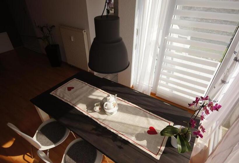 Pensão Double Two Lodge