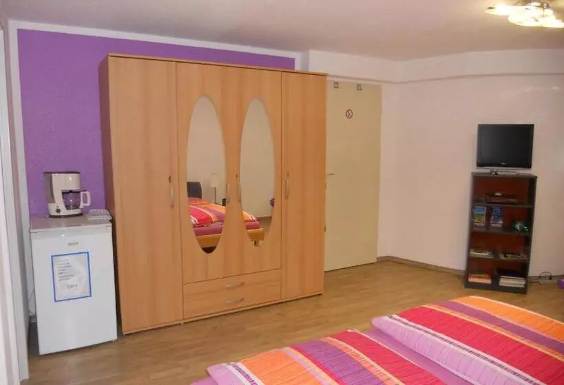 Majatalo Double Two Lodge