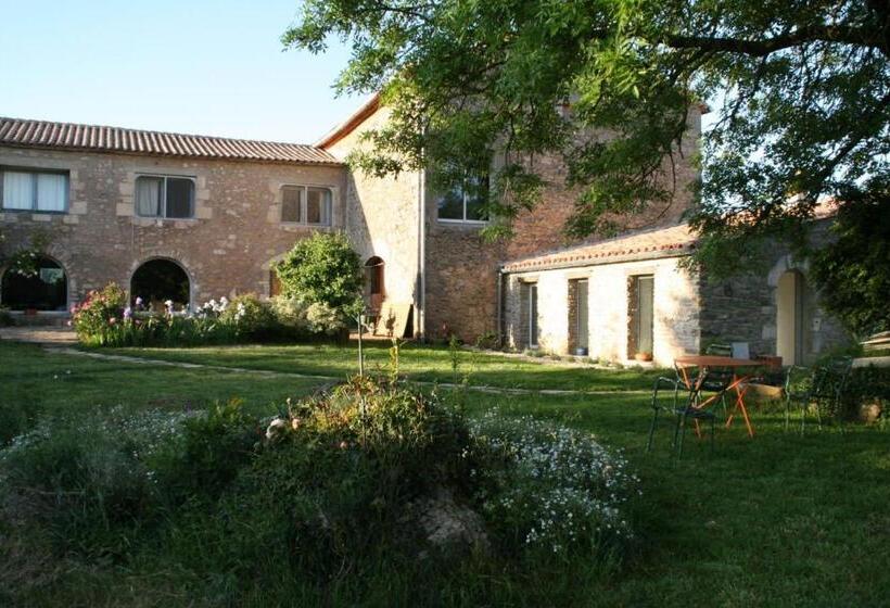 بنسيون Mas Des Clauzals