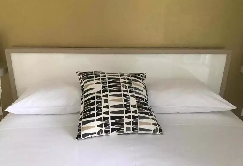ペンション Nuovo Laghetto Del Frassino