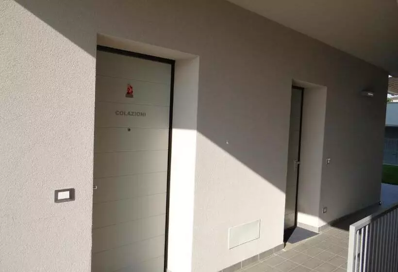 ペンション Nuovo Laghetto Del Frassino