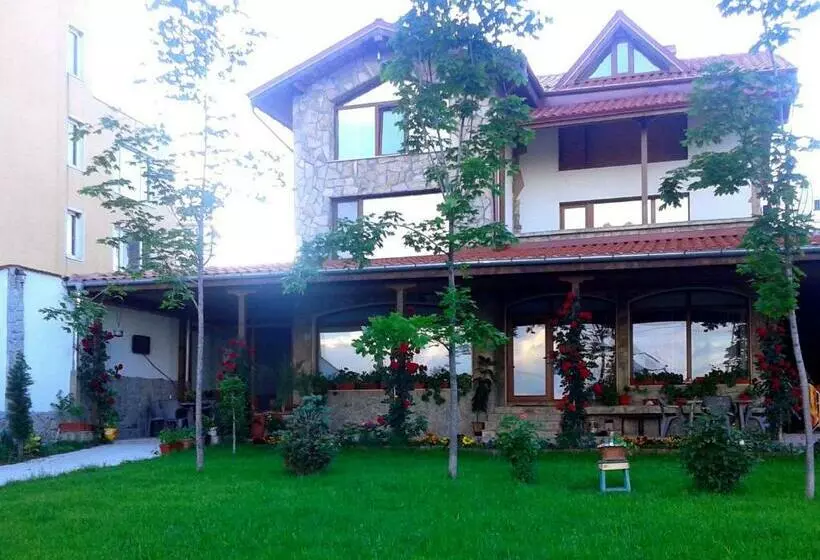 پانسیون Todorovi Guest House