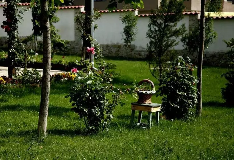 پانسیون Todorovi Guest House