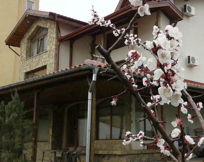 膳宿费 Todorovi Guest House