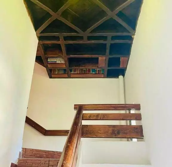 ペンション Turnul Maresalului