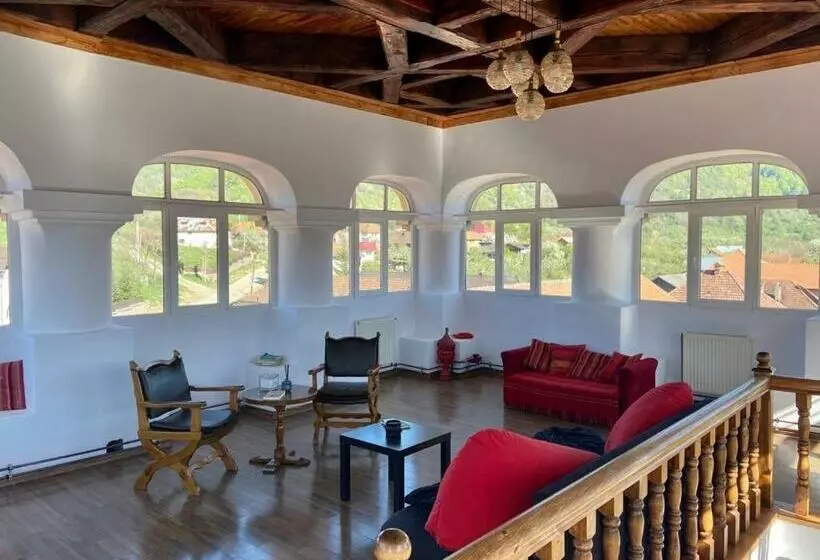 ペンション Turnul Maresalului