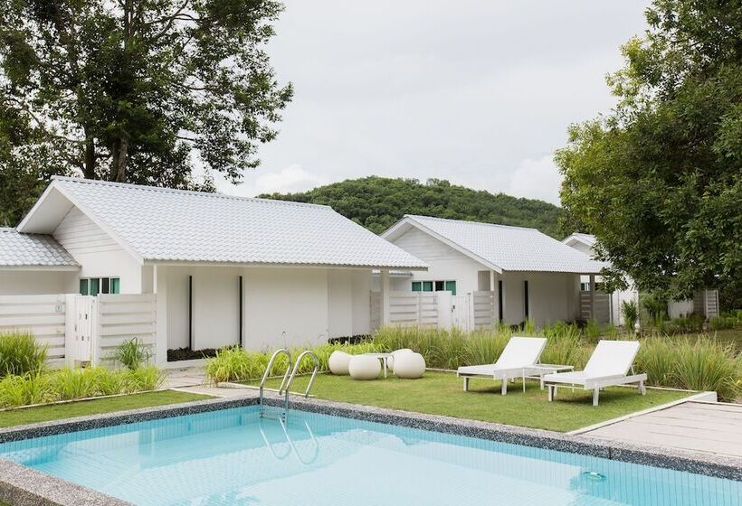 منتجع La Pari Pari