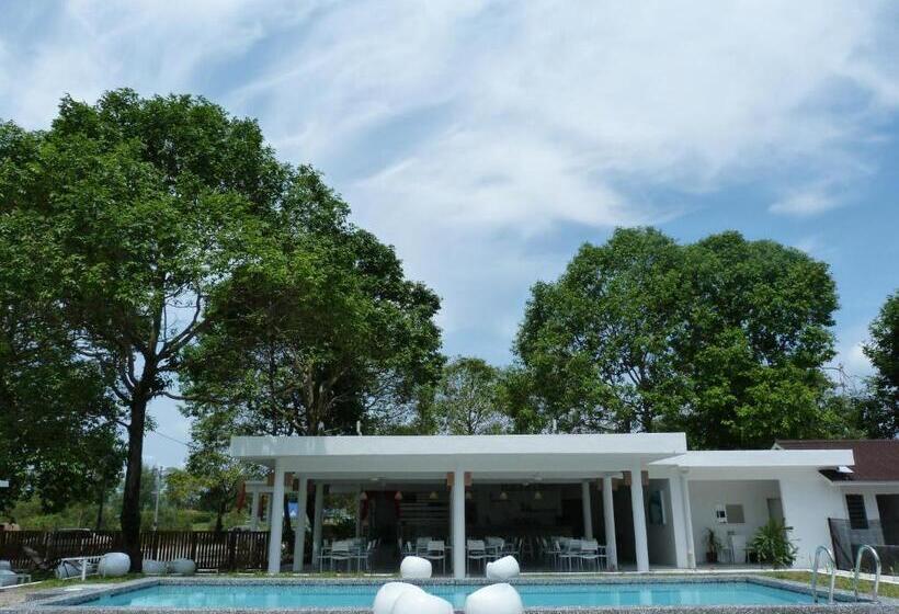 منتجع La Pari Pari