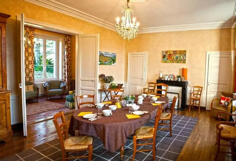 ベッドアンドブレックファースト La Fresnée Chambres D Hôtes