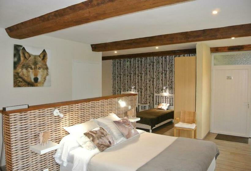 مبيت وإفطار La Fresnée Chambres D Hôtes