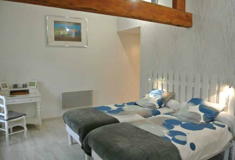 مبيت وإفطار La Fresnée Chambres D Hôtes