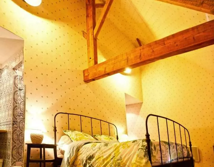 ベッドアンドブレックファースト La Fresnée Chambres D Hôtes