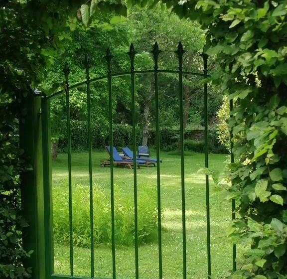 צימר Domaine De La Brugere