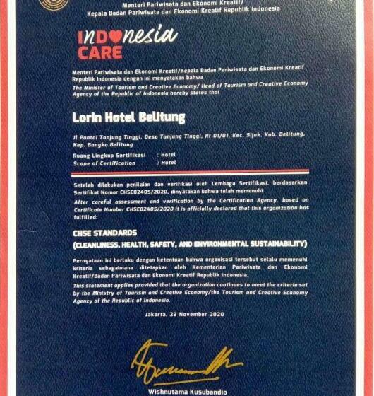 בית מלון כפרי Beach Rock Resort, Fka Lor In Beach Resort Belitung