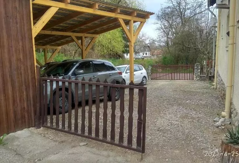 ペンション Czakó Vendégház és Nyaralóudvar