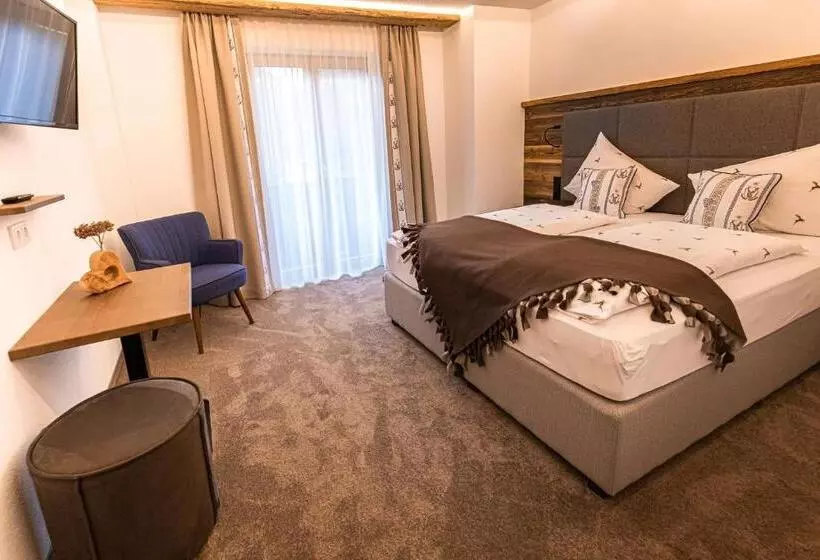 ペンション Gästehaus Fellner