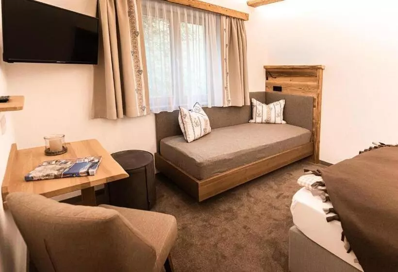 ペンション Gästehaus Fellner