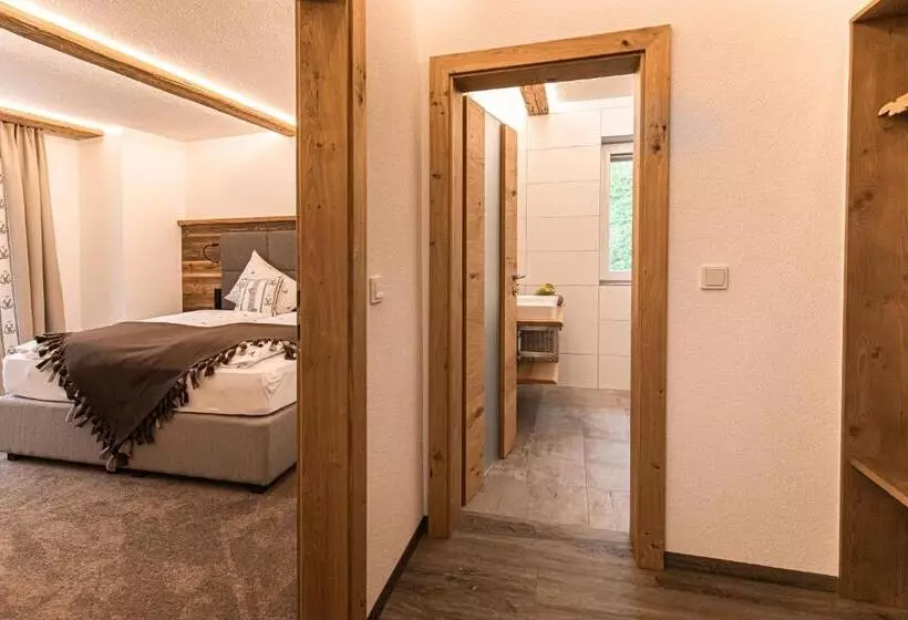 ペンション Gästehaus Fellner