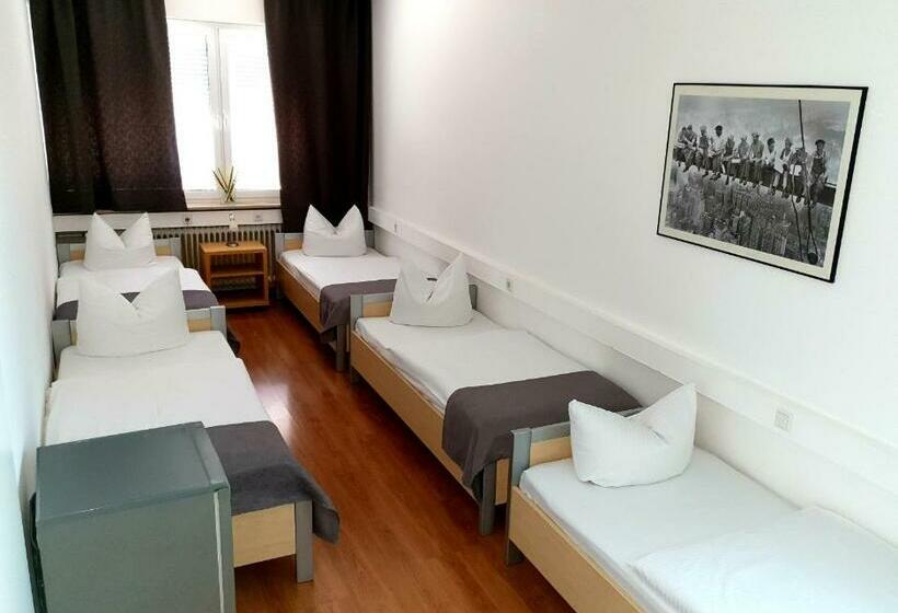 بنسيون Horn Gästehaus