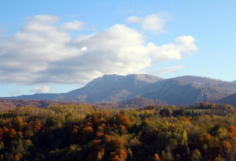 פנסיון La Conac