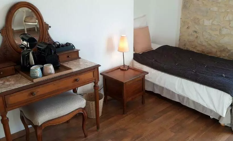 ペンション La Maison Des Autres, Piscine Chauffée, Chambres D Hôtes Proches Uzès, Nîmes, Pont Du Gard