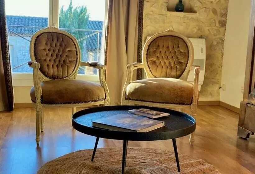 ペンション La Maison Des Autres, Piscine Chauffée, Chambres D Hôtes Proches Uzès, Nîmes, Pont Du Gard