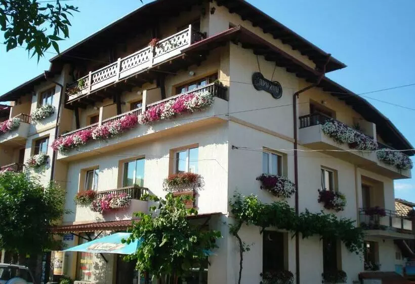 Majatalo Pri Ani Guest House