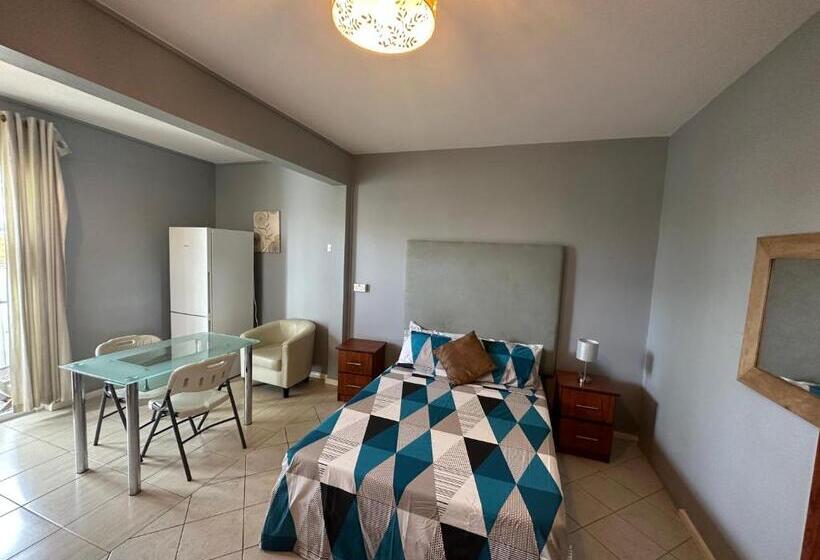 پانسیون Sacha Tourist Residence 1