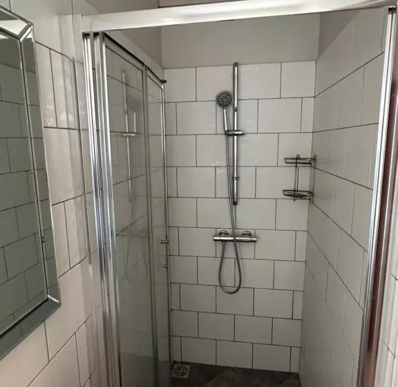 پانسیون Sacha Tourist Residence 1