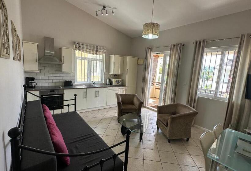 پانسیون Sacha Tourist Residence 1